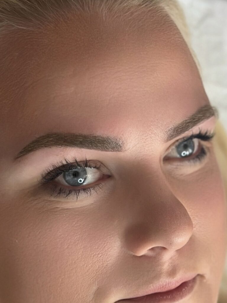 Ombre Brows at SculptPMU by Mi, Romford