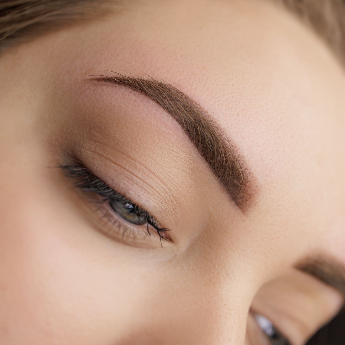 Benefit of ombre powder brows
