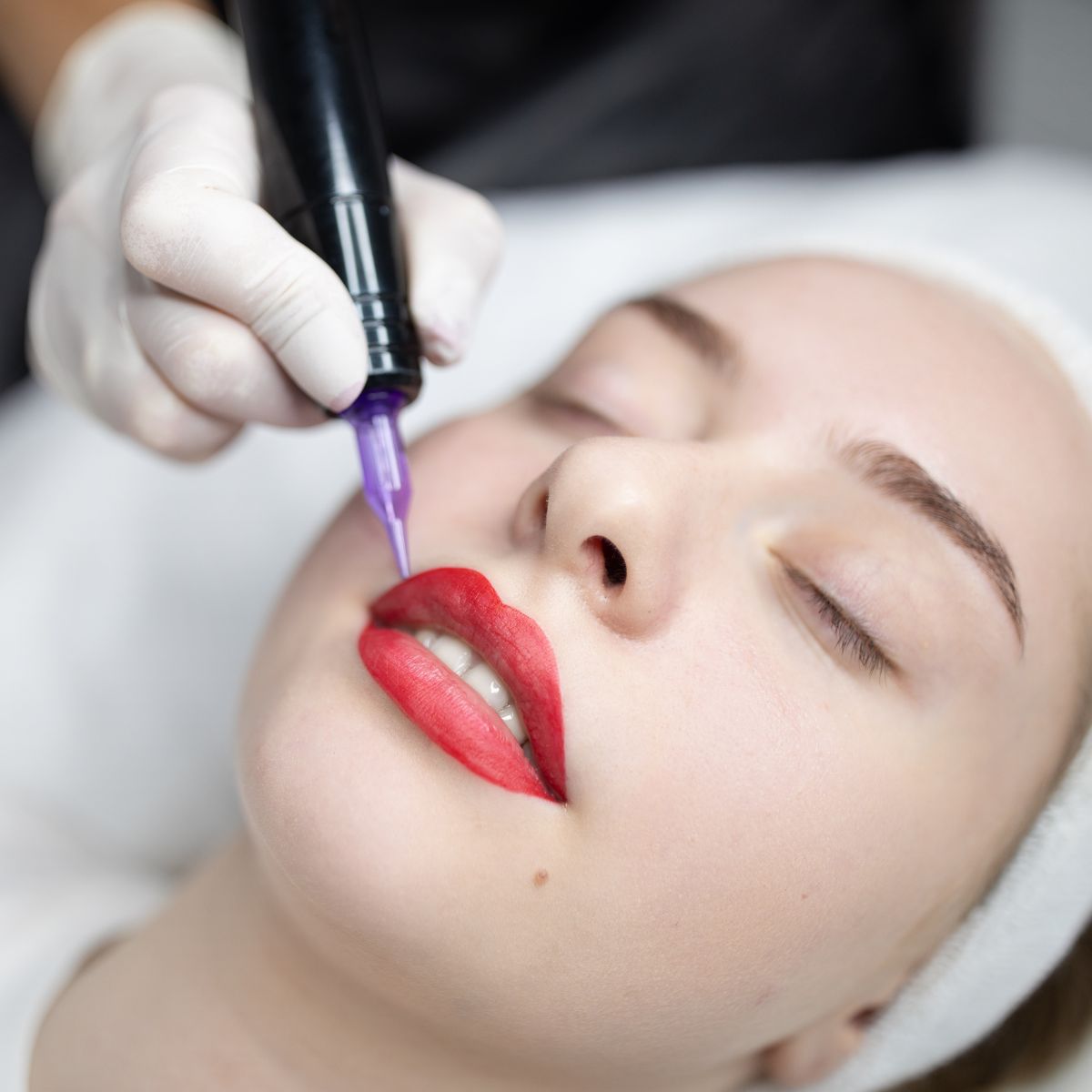 Lip blush procedure