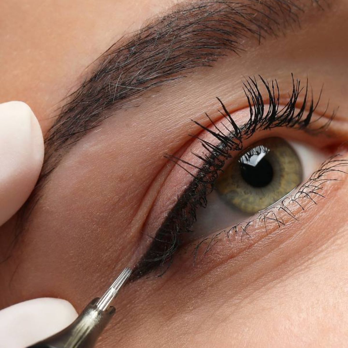 eyeliner tattoo procedure