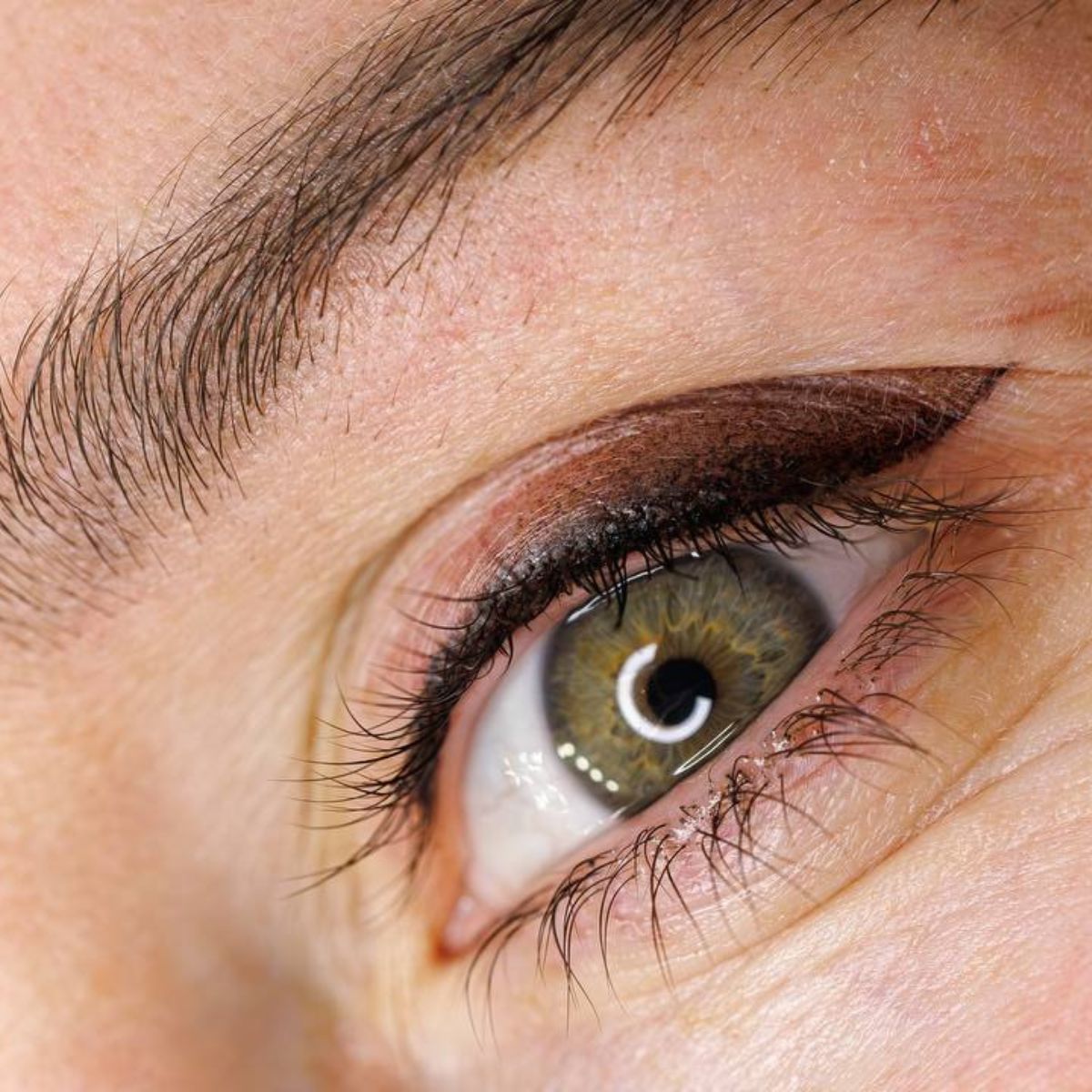 shaded eyeliner benefits